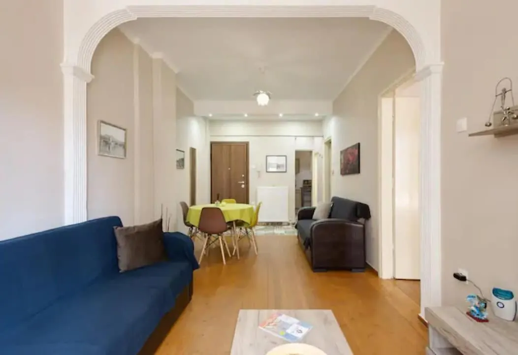Private Pristine Balcony Home- Heart Of The Center Thessaloniki Apartment